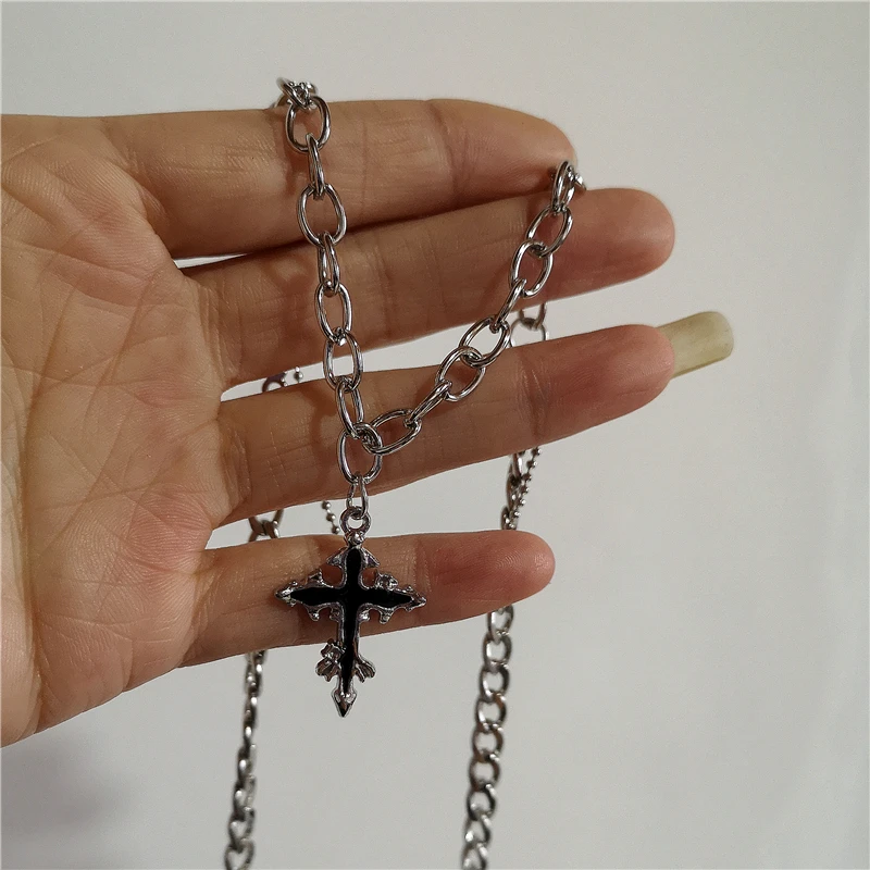 Red Lava Heart Star Cross Pend - đánh giá và giá Women'S Emo Accessories
